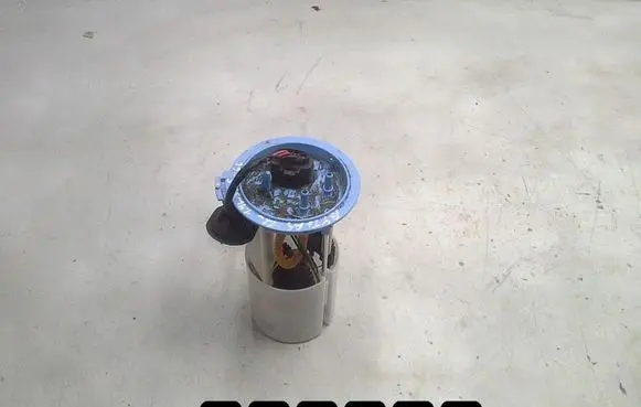 Volkswagen Beetle A5 Fuel injection high pressure pump 1KO919051DB
