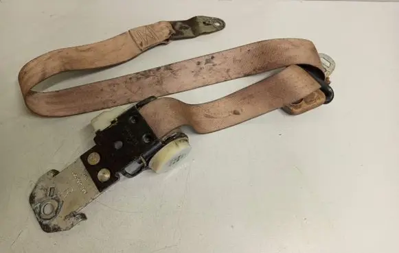 Jeep Cherokee Front seatbelt 388054
