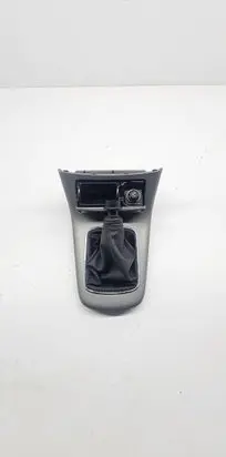 Toyota Avensis T250 Gear shifter surround trim plastic BOURBON8528 BOURBON9214