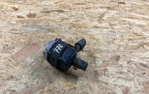 Volkswagen Golf VII Electric auxiliary coolant/water pump 04L965567B