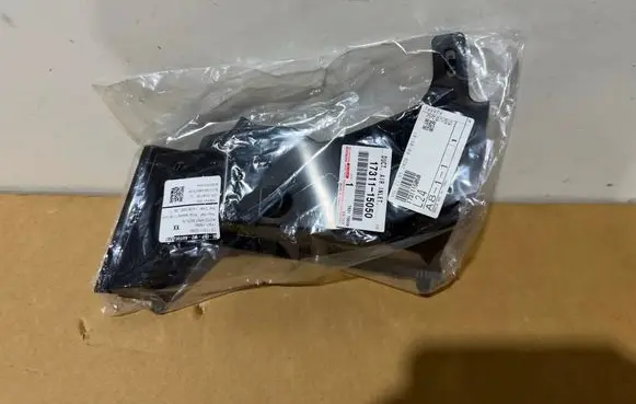 Lexus LBX Intercooler air guide/duct channel 1731115050