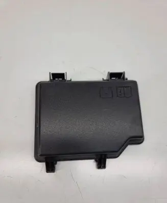 Land Rover Evoque II Fuse box cover K8D214A076AD