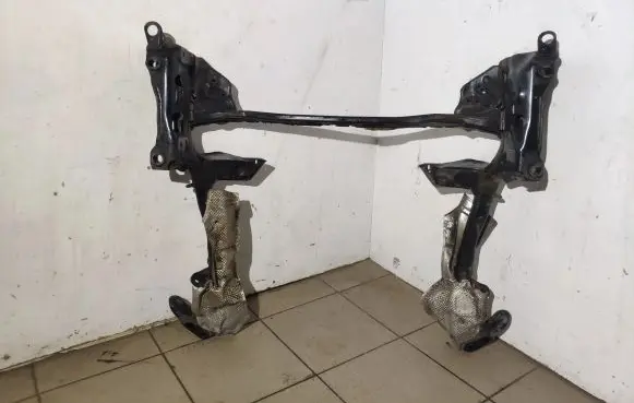 Audi A6 S6 C7 4G Front subframe 4G0399554B 4G0399252C