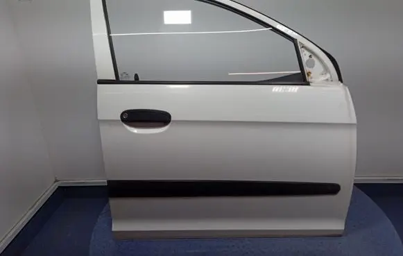 KIA Picanto Front door
