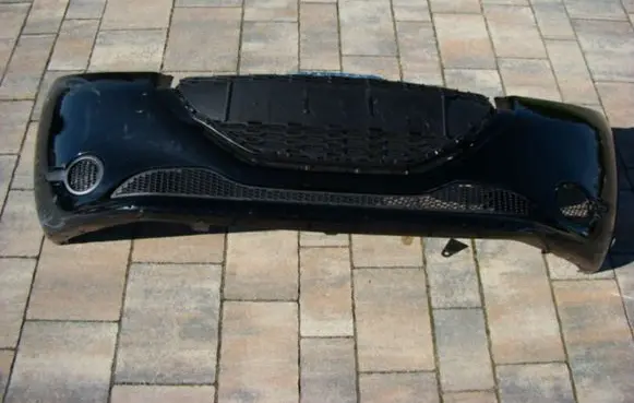Peugeot 208 Front bumper