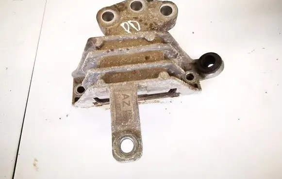 Opel Insignia A Engine mount bracket 13227717