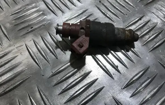 Mercedes-Benz E W210 Fuel injector 0000788523