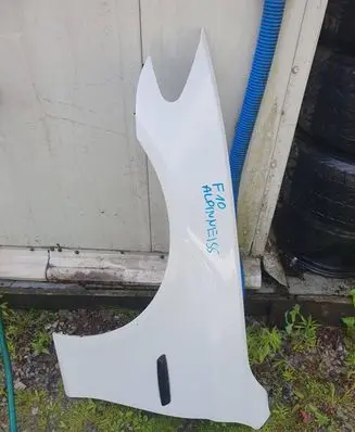 BMW 5 F10 F11 Fender