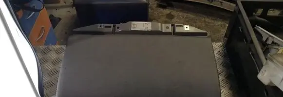 Volvo V70 Glove box sb148738