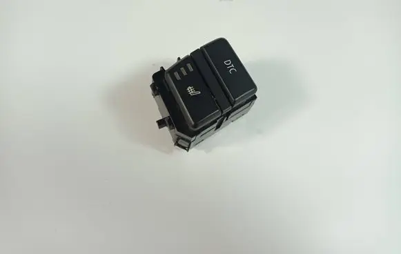 BMW 5 E60 E61 Seat heating switch 9159052 502236