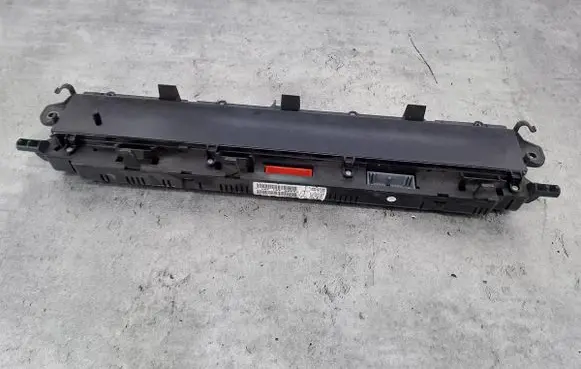 Renault Scenic II - Grand scenic II Speedometer (instrument cluster) P8200461294H