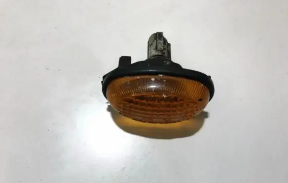 Hyundai Sonata Front fender indicator light 92303220 92303-220