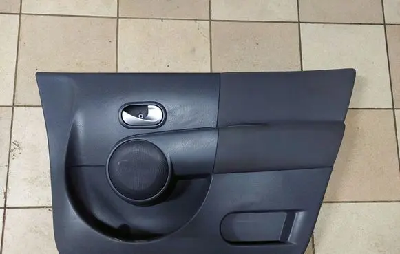 Renault Modus Front door card panel trim
