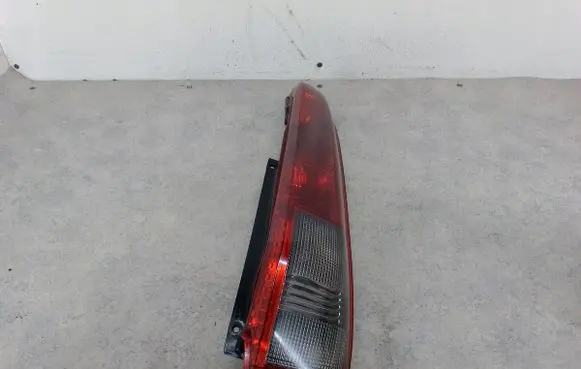 Nissan X-Trail T30 Rear/tail lights 