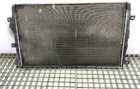 Volkswagen Jetta VI Coolant radiator 1K0121253AB