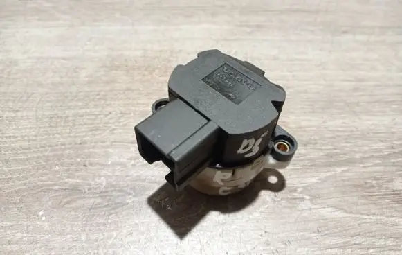 Volvo XC90 Ignition lock contact 8645228