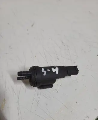 Mercedes-Benz E W210 Valve vacuum 0025401497 48B43625B00