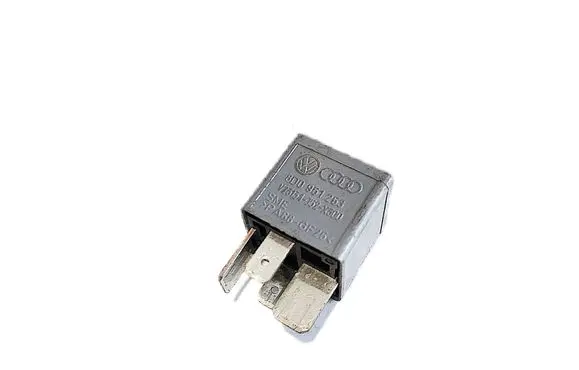 Volkswagen Golf IV Other relay 8D0951253