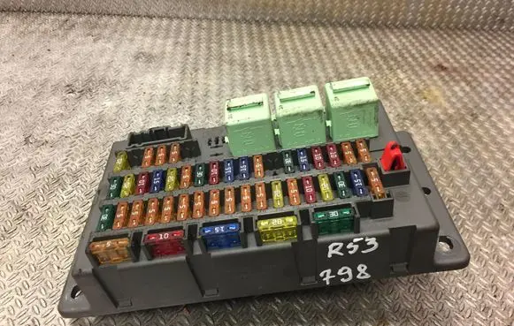 Mini One - Cooper R50 - 53 Fuse box set 6906600