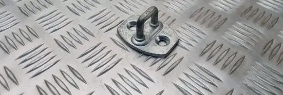 Toyota Avensis T250 Front door lock loop/hook striker 