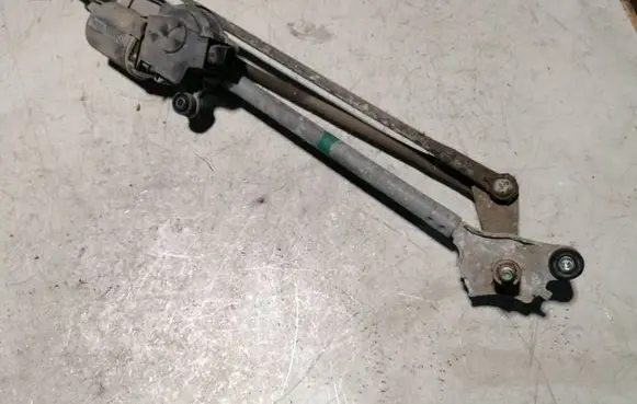 Toyota Solara Front wiper linkage and motor 85110AA050