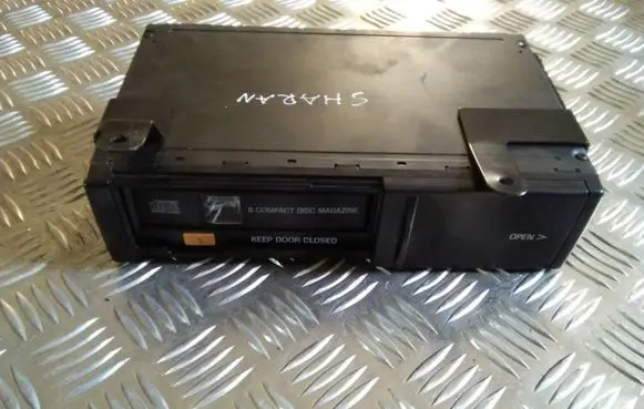 Volkswagen Sharan CD/DVD changer 95VW18C849BA