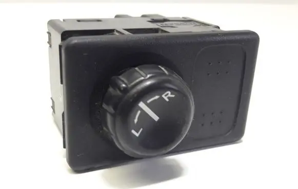 Nissan Almera N16 Wing mirror switch