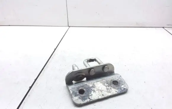 Mercedes-Benz Sprinter W906 Loading door lock loop/hook striker A9067400032