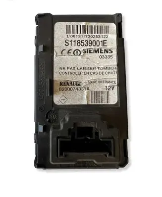 Renault Megane II Ignition key card reader 8200074331A S118539001E