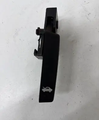 Opel Astra J Engine bonnet (hood) release handle 