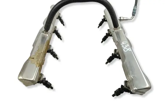 Jeep Grand Wagoneer Fuel main line pipe 05281571AA 118N00610