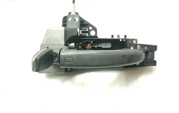 Audi A1 Front door lock (next to the handle) 8T18378858