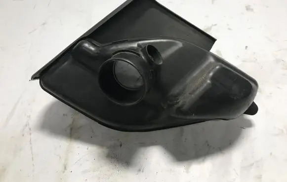 Peugeot RCZ Intake resonator 9656237980