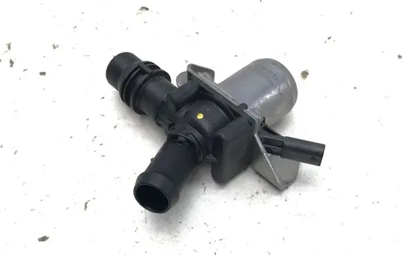 Volvo XC40 Coolant heater control valve 32249537
