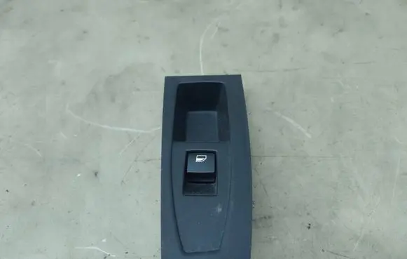 BMW 2 F45 Electric window control switch 9208107