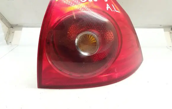 Volkswagen Golf V Rear/tail lights 1K6945096E 028490202A