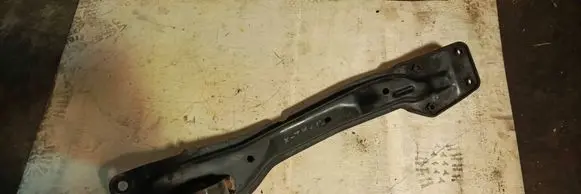 Nissan X-Trail T31 Front axle beam 