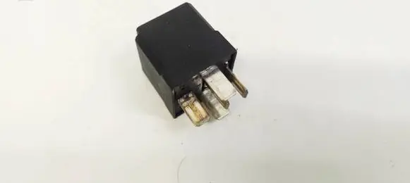 Chrysler 300 - 300C Other relay 04727370AA