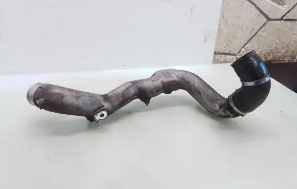 Mazda 5 Engine coolant pipe/hose