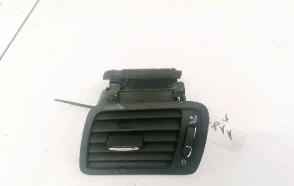 Volkswagen PASSAT B6 Dash center air vent grill 3C1819701E P0108666