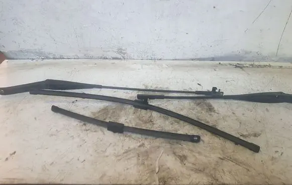 Ford Focus Windshield/front glass wiper blade 