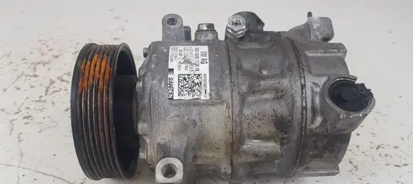 Volkswagen PASSAT B8 Air conditioning (A/C) compressor (pump) 5Q0820803Q