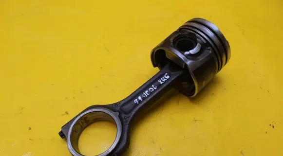 Peugeot 207 Piston with connecting rod 75L93