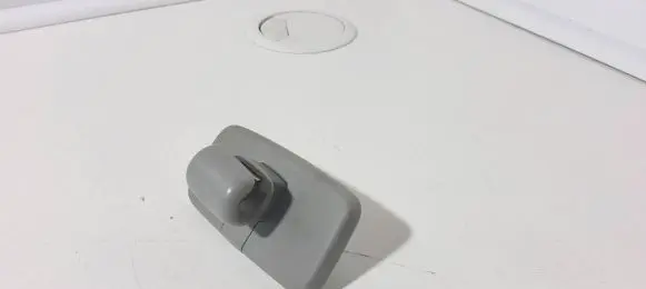 Sun visor clip/hook/bracket