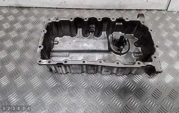 Volkswagen PASSAT B6 Oil sump 03G103601H