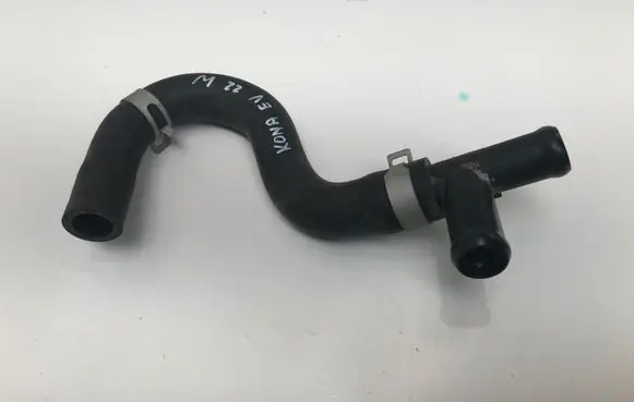 Hyundai Kona I Engine coolant pipe/hose 375Y2K4000