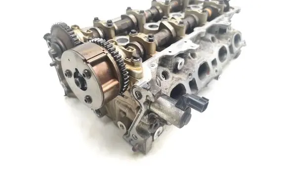 Nissan Note (E11) Engine head ENGINEHR16DE