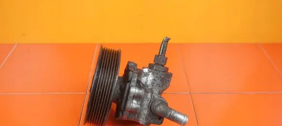 Renault Master III Power steering pump 491100915R M9T870