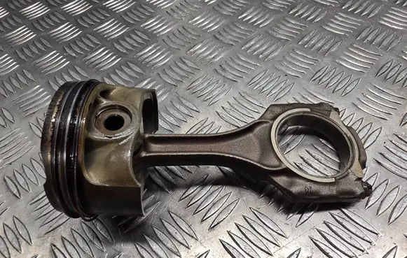 BMW 5 F10 F11 Piston with connecting rod 11257613626 7843237 7613626