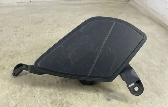 BMW 5 G30 G31 G38 Intake resonator 8591849